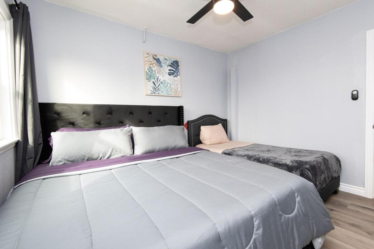 Spacious 3 Bedroom 2 Bathroom With Free Onsite Parking